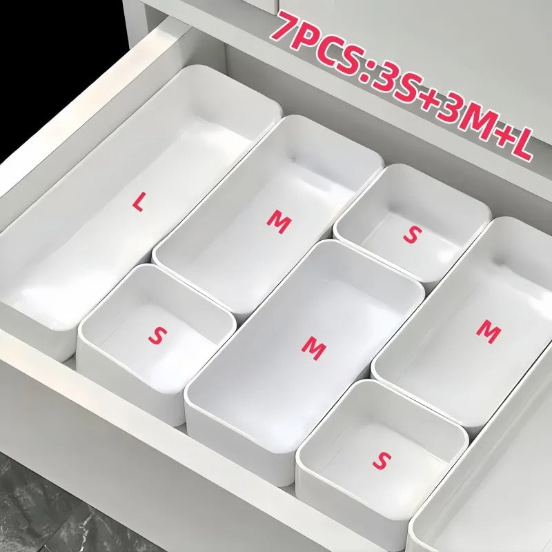 Lot de 7 bacs rangement tiroirs plastique